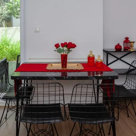 公寓 Heavenly 1 Bedroom Garden Terrace Flat In Canakkale Center 250m To Sea And Nearby Beaches K2 *