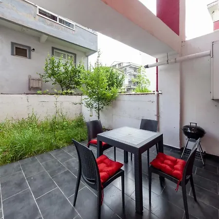 Heavenly 1 Bedroom Garden Terrace Flat In Canakkale Center 250m To Sea And Nearby Beaches K2 公寓