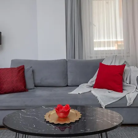 公寓 Heavenly 1 Bedroom Garden Terrace Flat In Canakkale Center 250m To Sea And Nearby Beaches K2